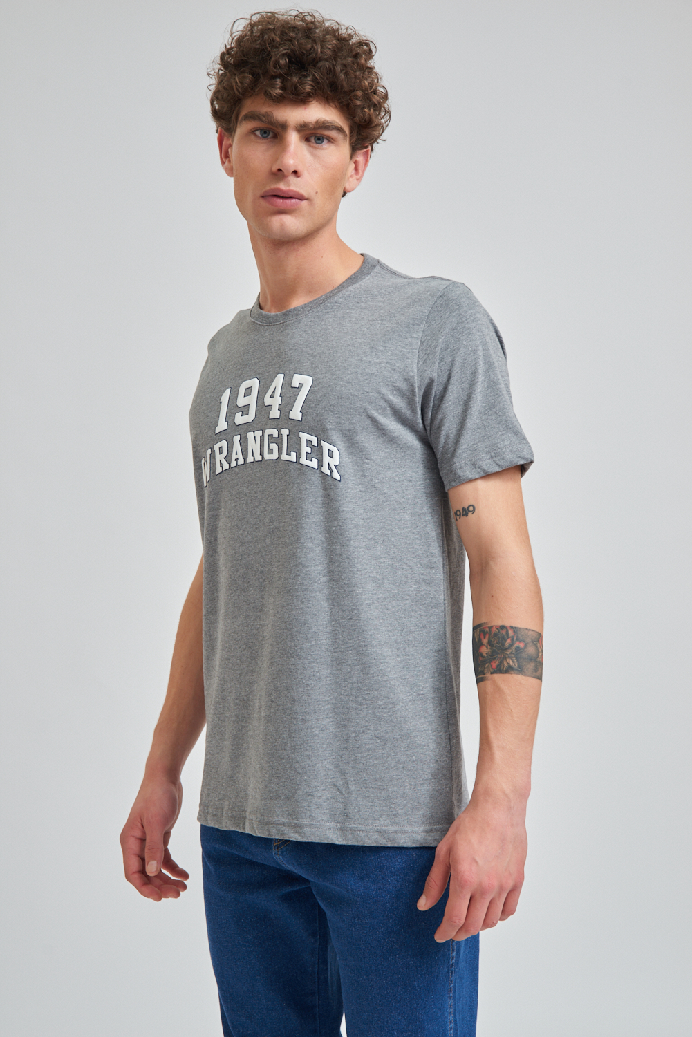 Remera Essential Tee
